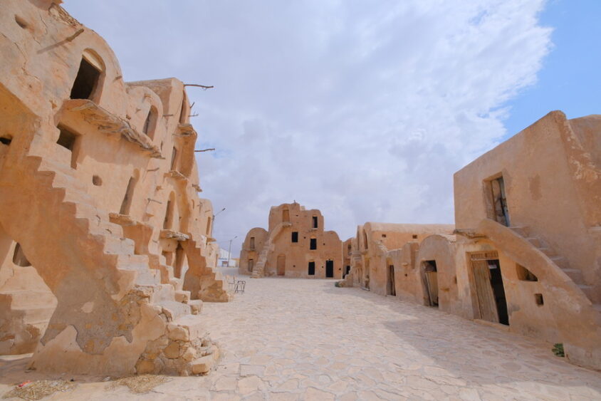 【チュニジア旅行】スターウォーズのロケ地「クサール・ウレド・スルタン（ksar Ouled Soltane）」 ひとり旅diary 